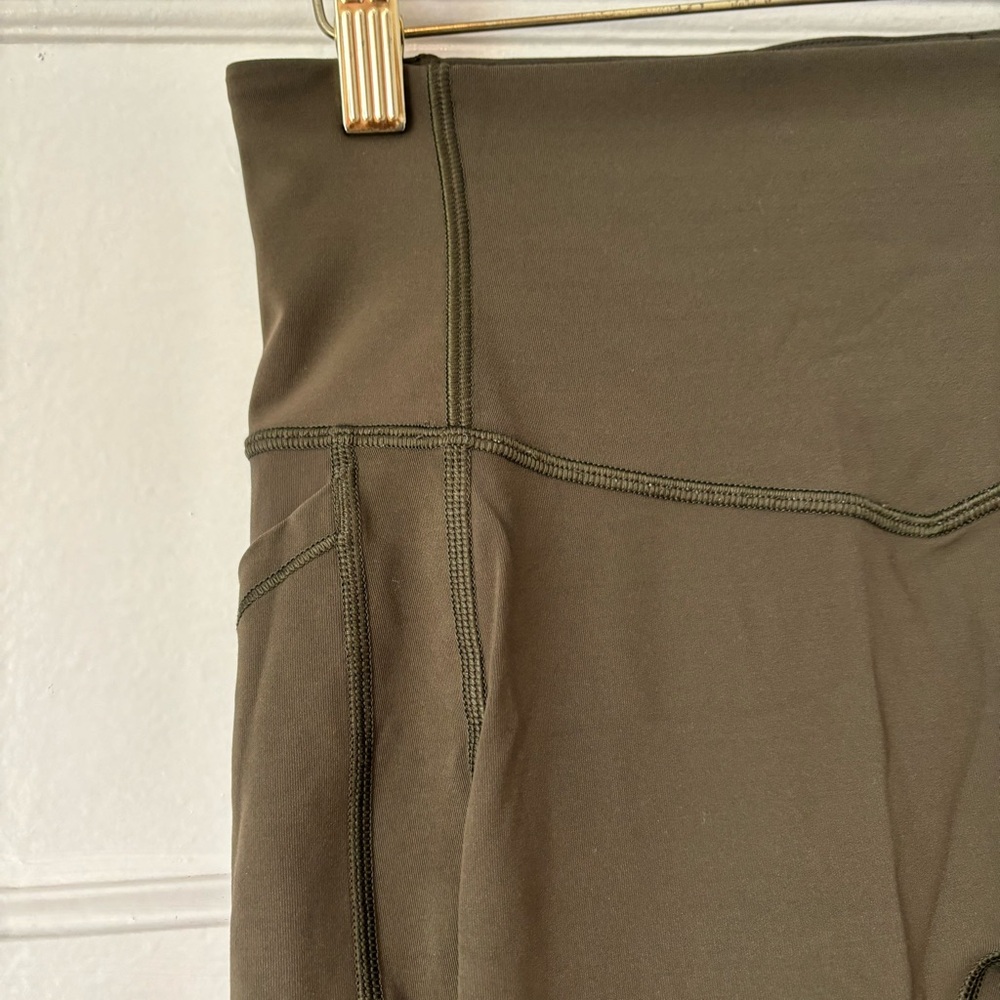 Lululemon leggings 8